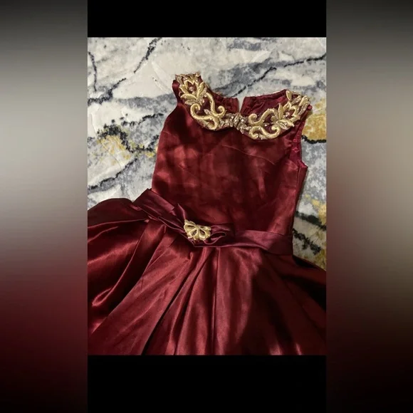 Girls dress